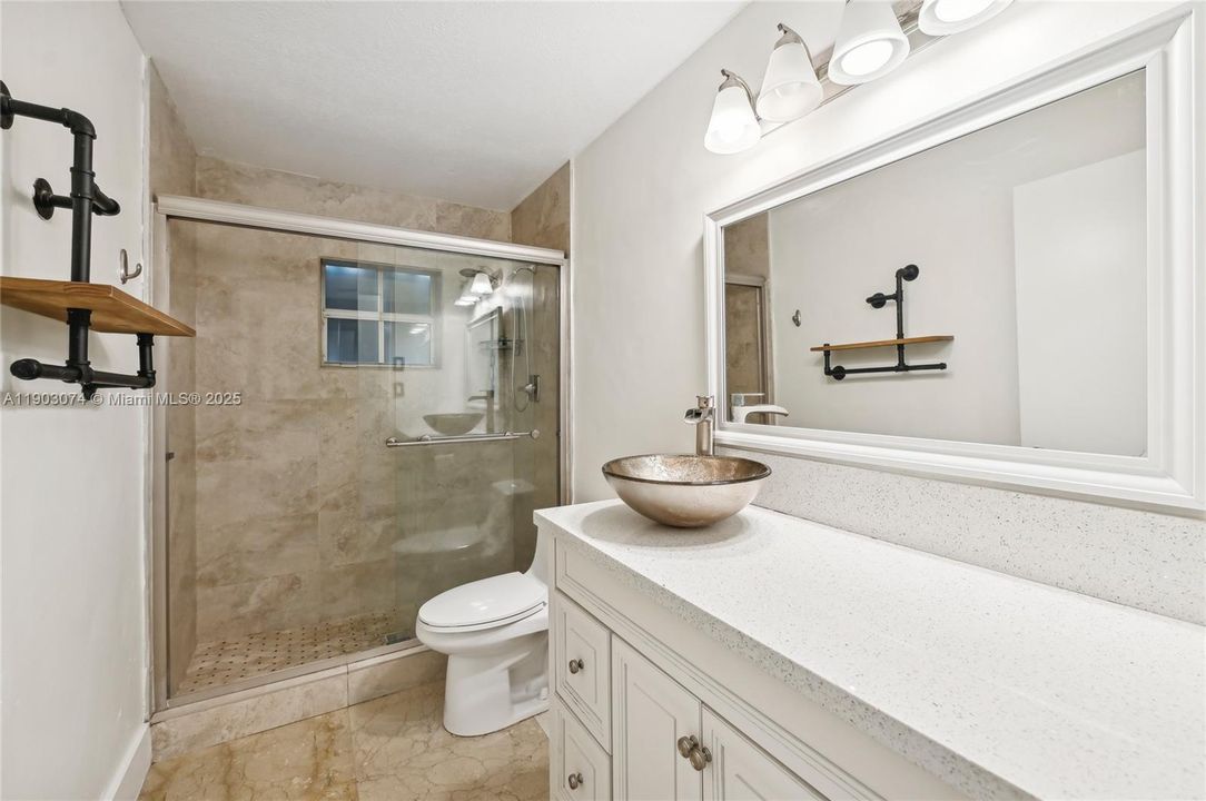 Recently Rented: $4,350 (3 beds, 2 baths, 1440 Square Feet)