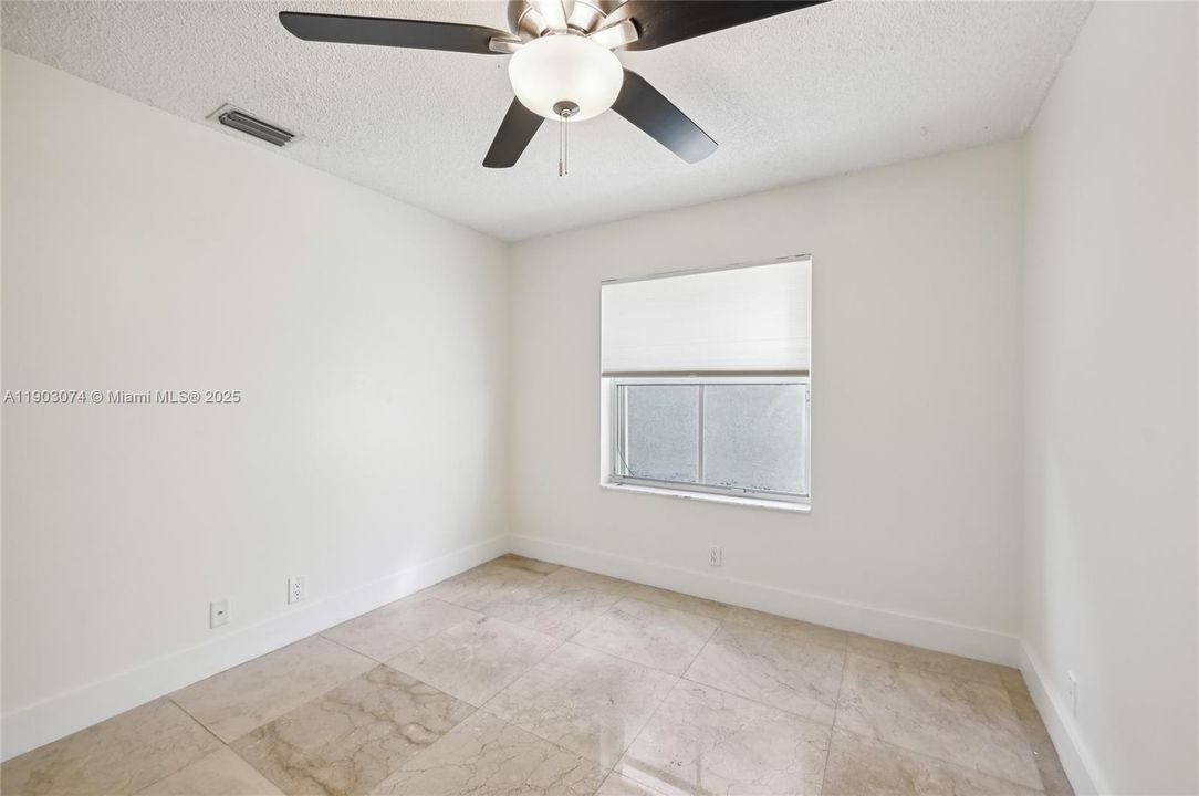 Recently Rented: $4,350 (3 beds, 2 baths, 1440 Square Feet)