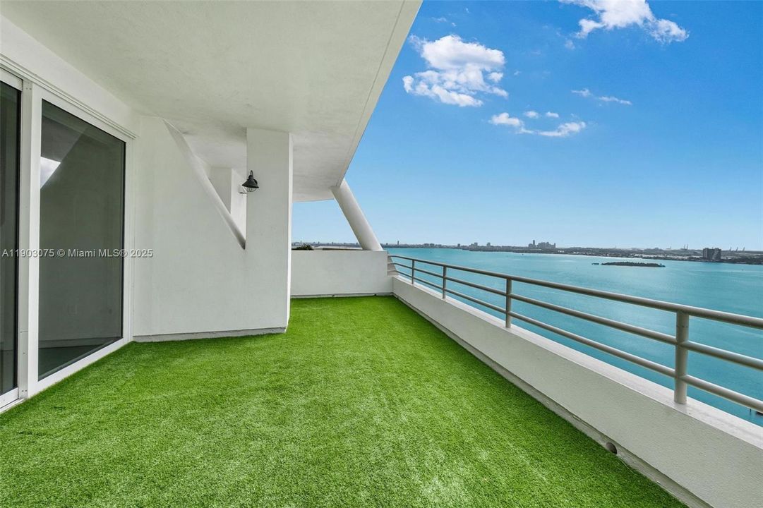 Recently Rented: $16,755 (4 beds, 5 baths, 4623 Square Feet)