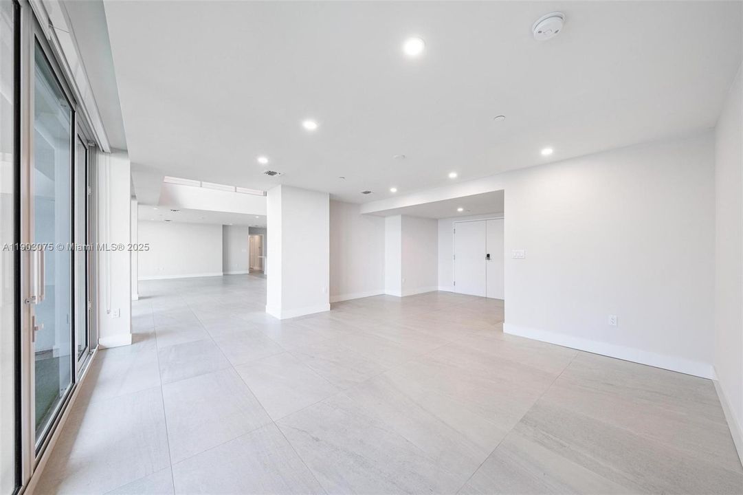 Recently Rented: $16,755 (4 beds, 5 baths, 4623 Square Feet)