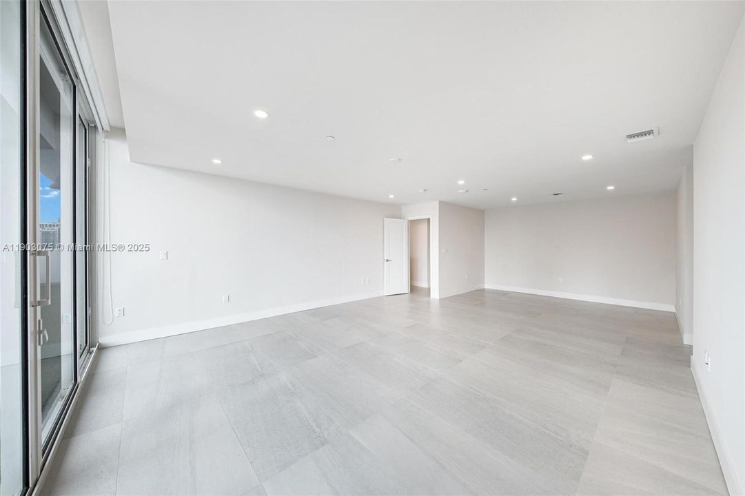 Recently Rented: $16,755 (4 beds, 5 baths, 4623 Square Feet)