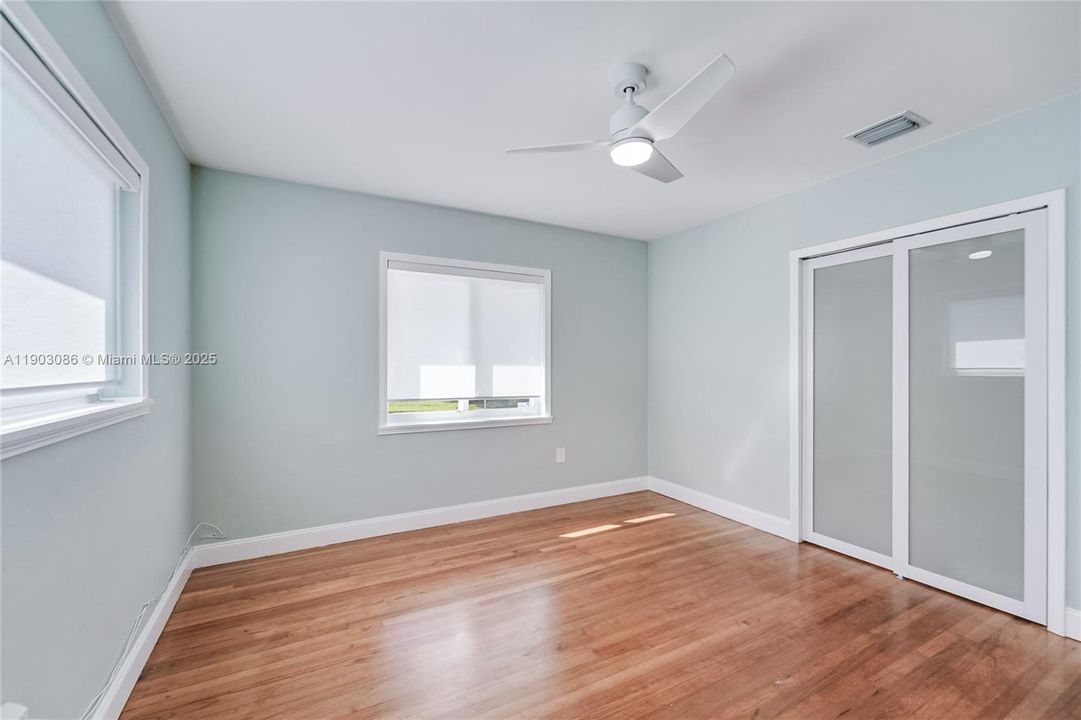 Recently Sold: $1,049,000 (3 beds, 2 baths, 1347 Square Feet)