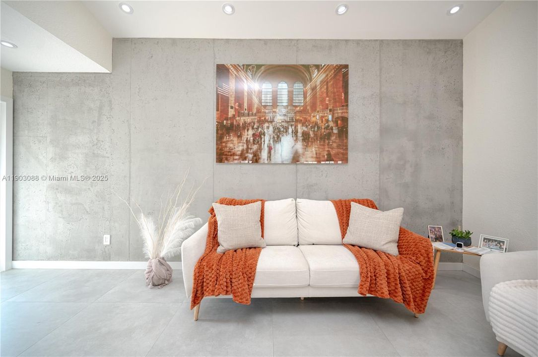 For Sale: $749,000 (3 beds, 2 baths, 1686 Square Feet)