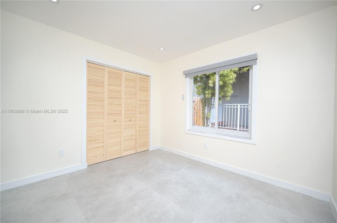 For Sale: $749,000 (3 beds, 2 baths, 1686 Square Feet)