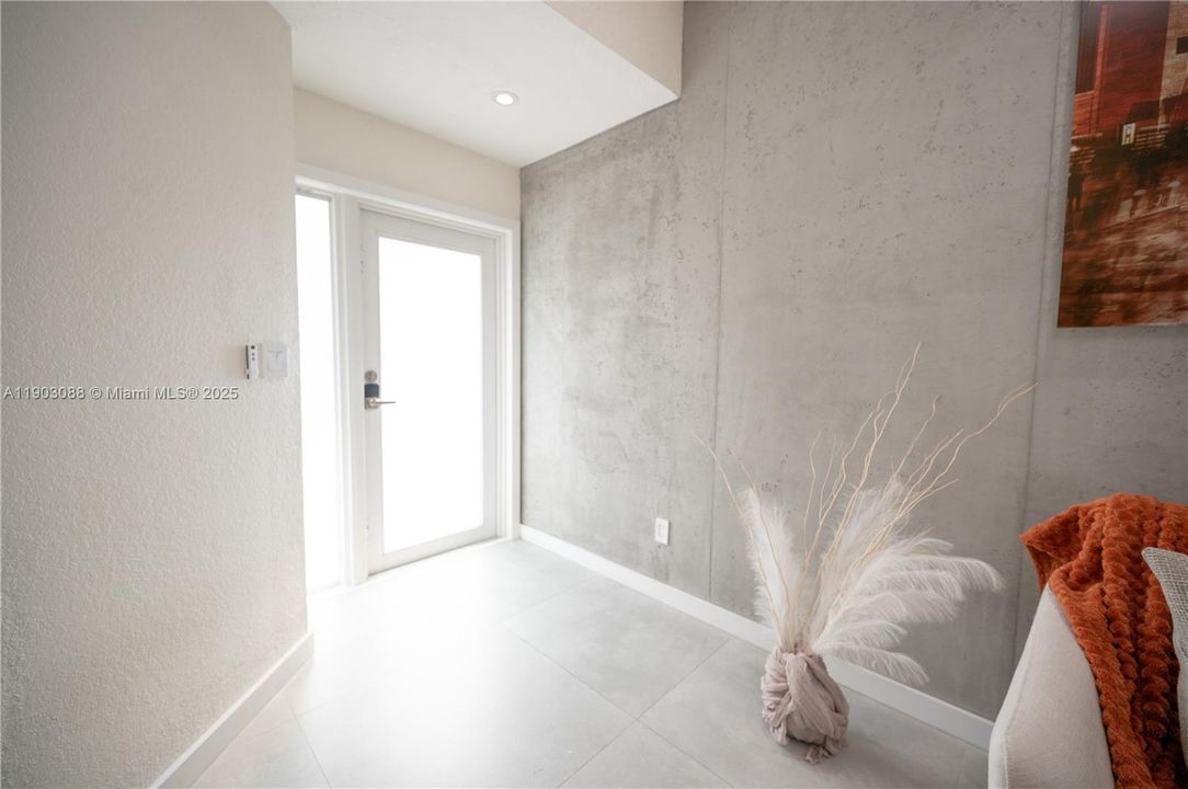 For Sale: $749,000 (3 beds, 2 baths, 1686 Square Feet)