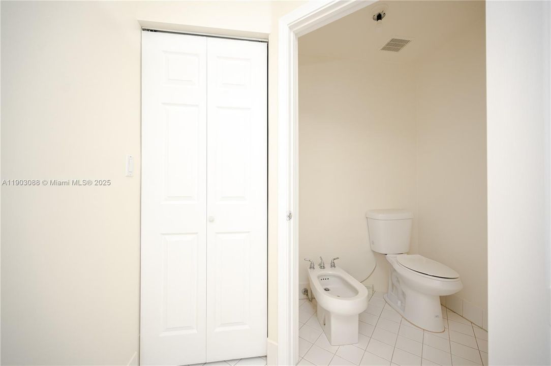 For Sale: $749,000 (3 beds, 2 baths, 1686 Square Feet)