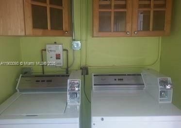 For Rent: $2,400 (1 beds, 1 baths, 700 Square Feet)