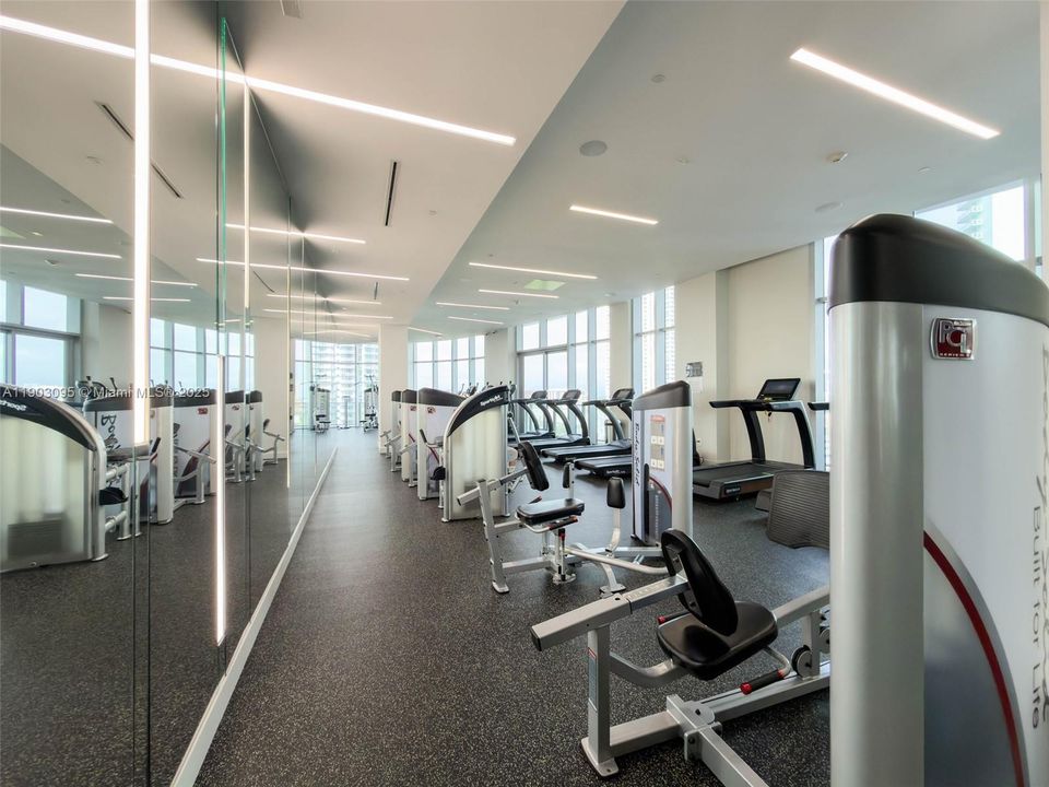 待售: $795,000 (2 贝兹, 2 浴室, 1178 平方英尺)