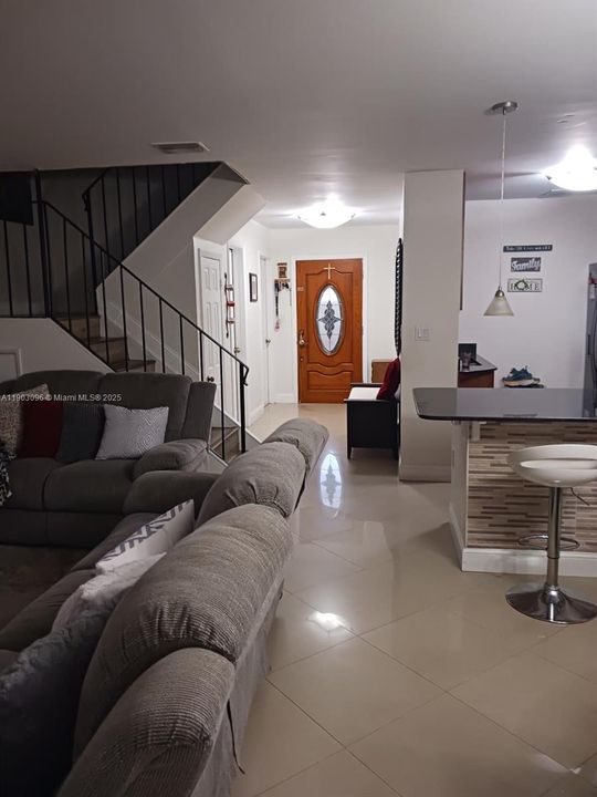 For Sale: $397,000 (4 beds, 2 baths, 1522 Square Feet)