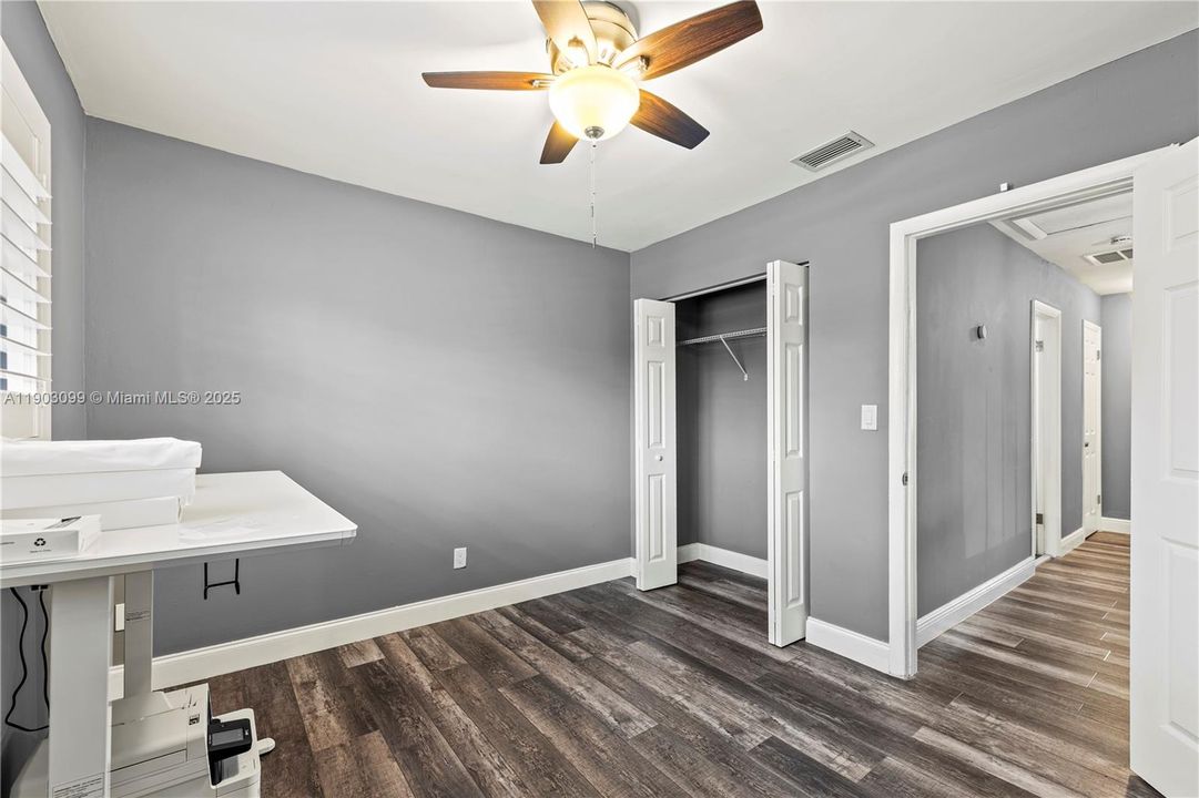 For Sale: $364,000 (3 beds, 2 baths, 1590 Square Feet)