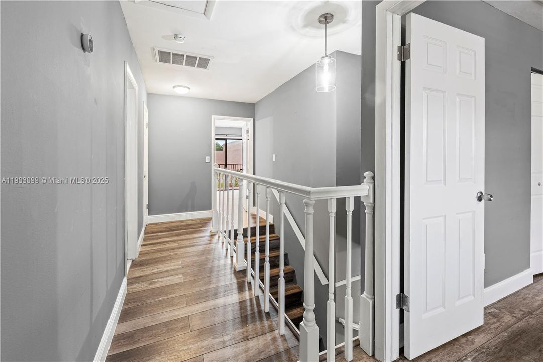 For Sale: $364,000 (3 beds, 2 baths, 1590 Square Feet)