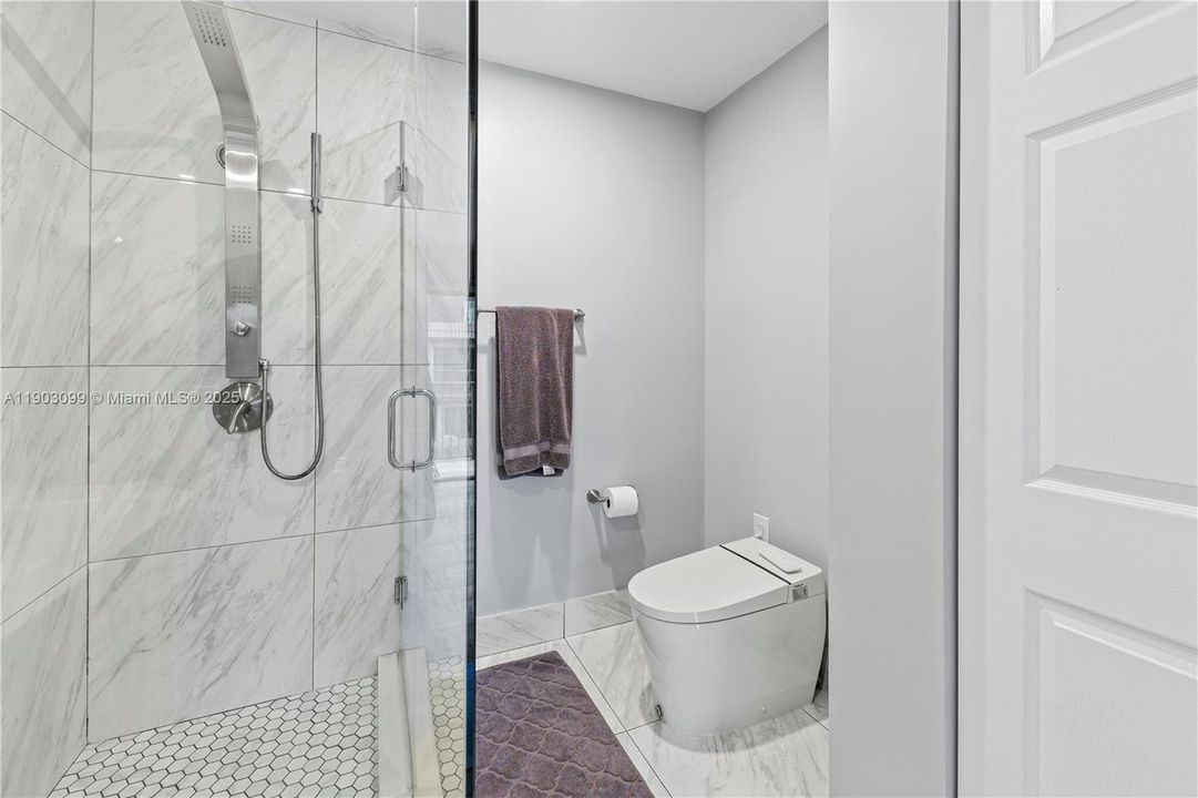 For Sale: $364,000 (3 beds, 2 baths, 1590 Square Feet)