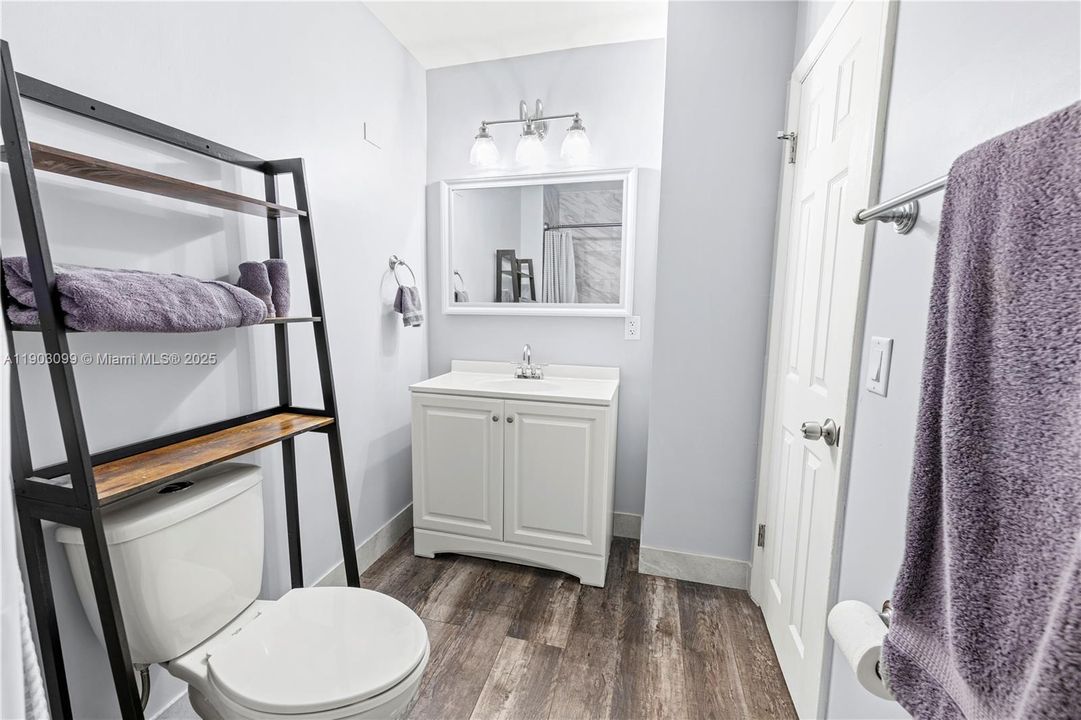 For Sale: $364,000 (3 beds, 2 baths, 1590 Square Feet)