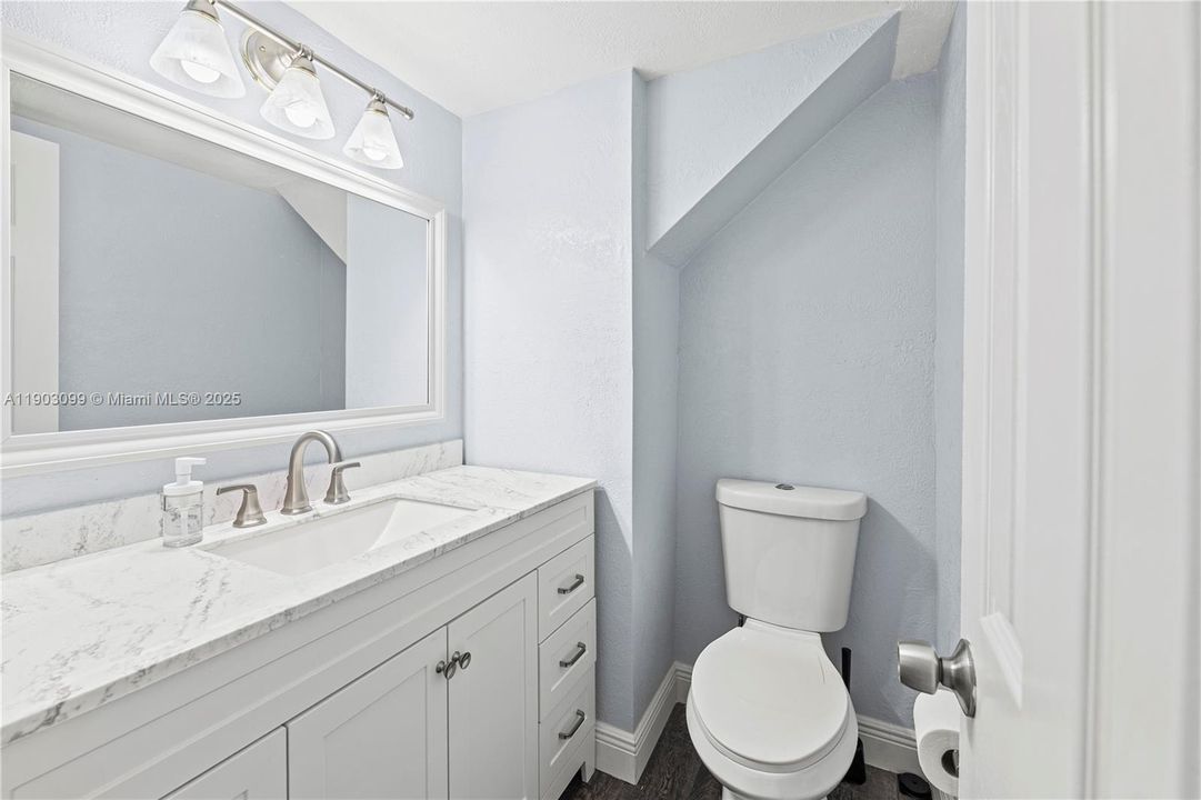 For Sale: $364,000 (3 beds, 2 baths, 1590 Square Feet)