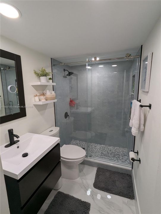 Recently Rented: $2,500 (2 beds, 2 baths, 910 Square Feet)