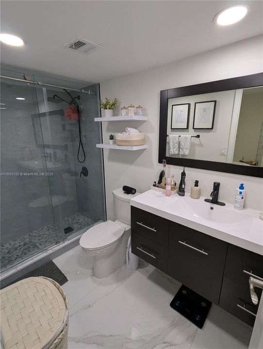 Recently Rented: $2,500 (2 beds, 2 baths, 910 Square Feet)