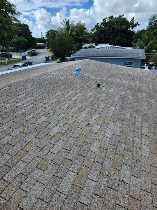 合同活跃: $449,000 (3 贝兹, 1 浴室, 840 平方英尺)