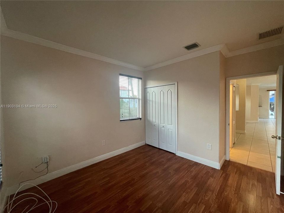 Recently Rented: $3,400 (4 beds, 3 baths, 1985 Square Feet)