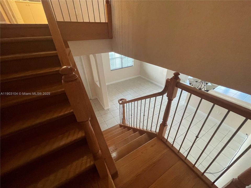 Recently Rented: $3,400 (4 beds, 3 baths, 1985 Square Feet)