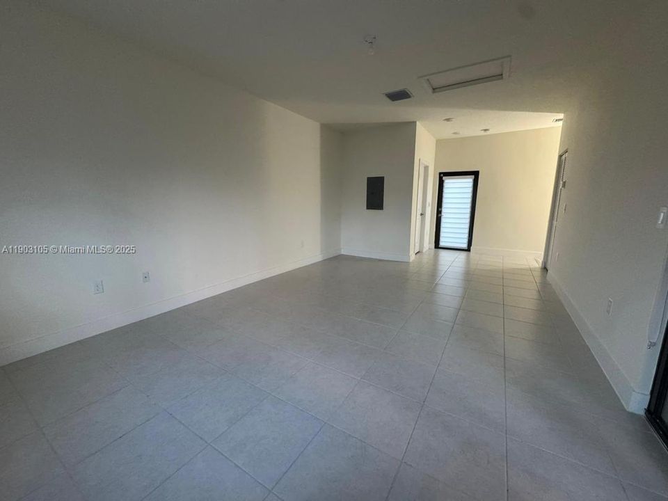 For Rent: $5,500 (3 beds, 3 baths, 2366 Square Feet)