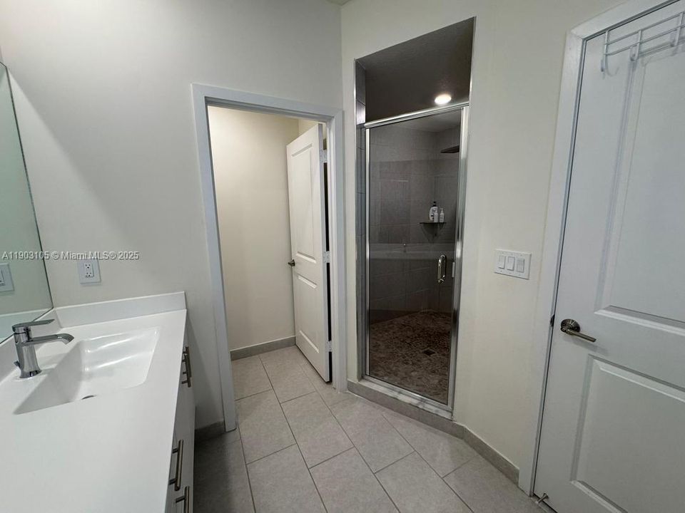 For Rent: $5,500 (3 beds, 3 baths, 2366 Square Feet)