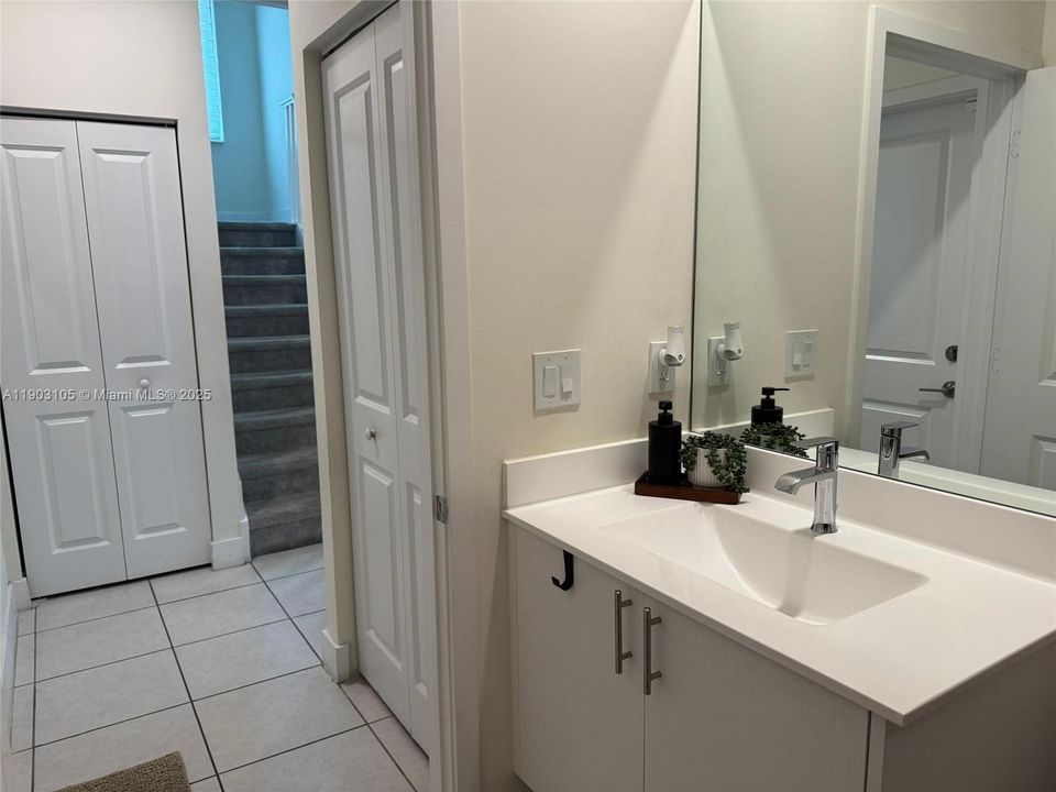 For Rent: $5,500 (3 beds, 3 baths, 2366 Square Feet)