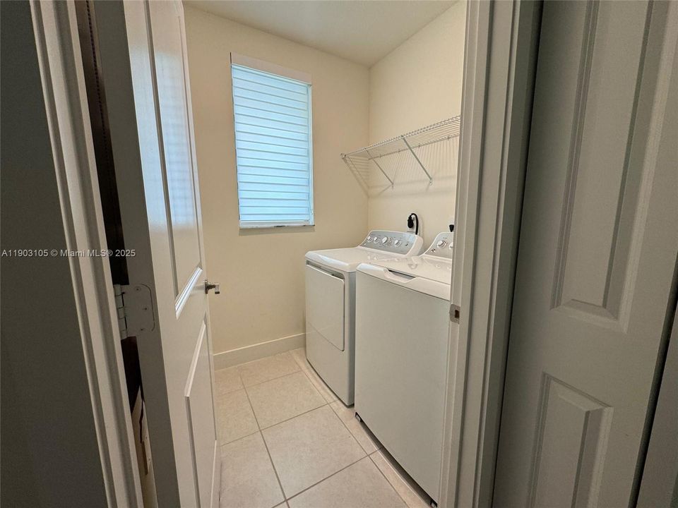 For Rent: $5,500 (3 beds, 3 baths, 2366 Square Feet)