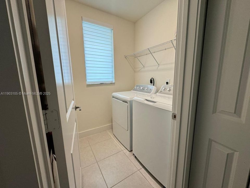 For Rent: $5,500 (3 beds, 3 baths, 2366 Square Feet)