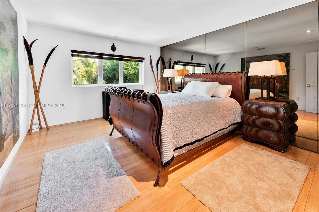 For Sale: $6,000,000 (3 beds, 3 baths, 2511 Square Feet)