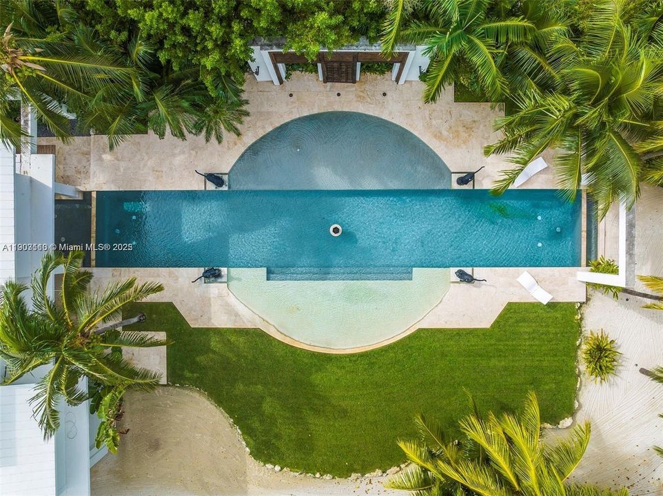 For Sale: $6,000,000 (3 beds, 3 baths, 2511 Square Feet)