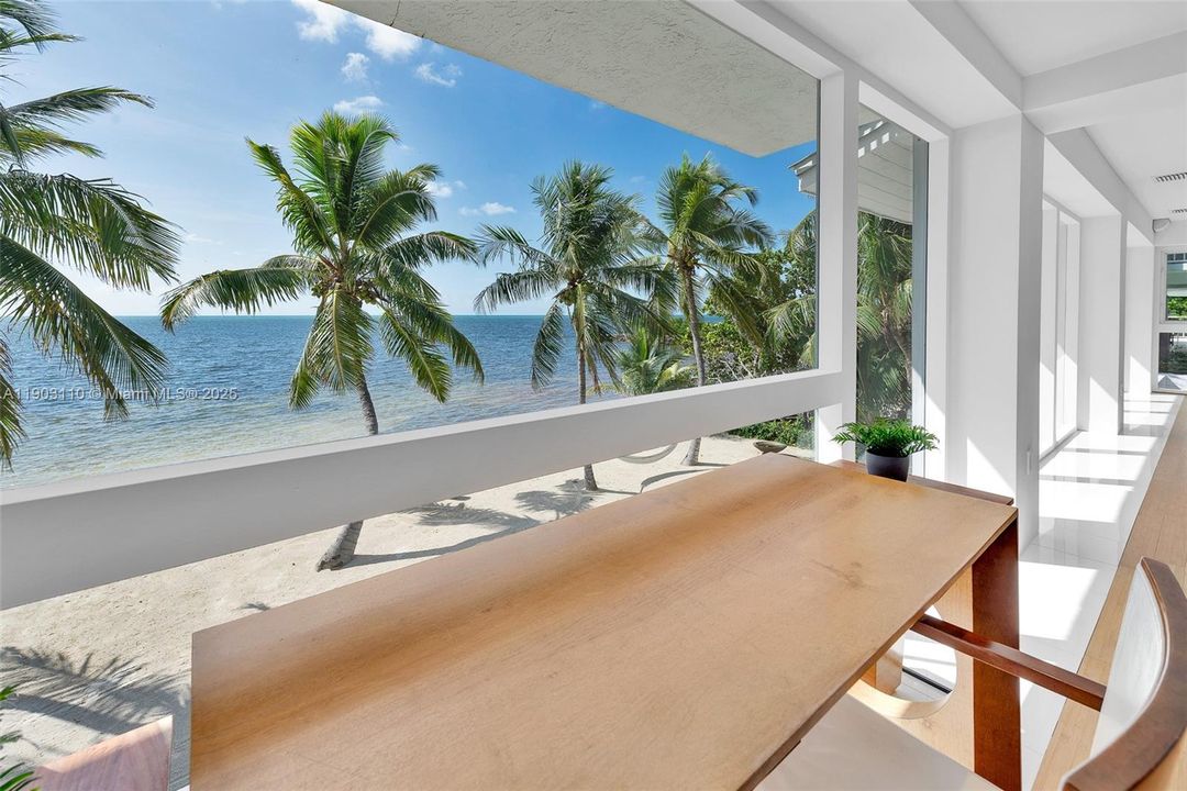 For Sale: $6,000,000 (3 beds, 3 baths, 2511 Square Feet)