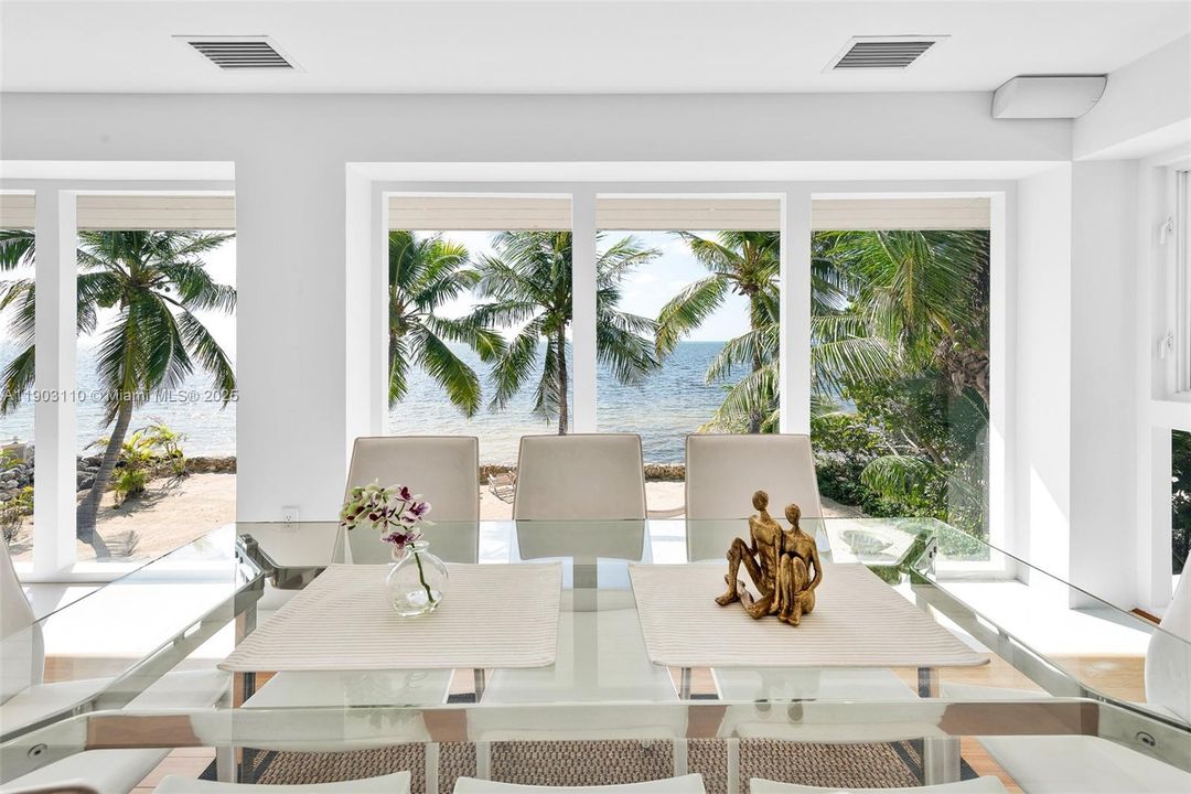 For Sale: $6,000,000 (3 beds, 3 baths, 2511 Square Feet)