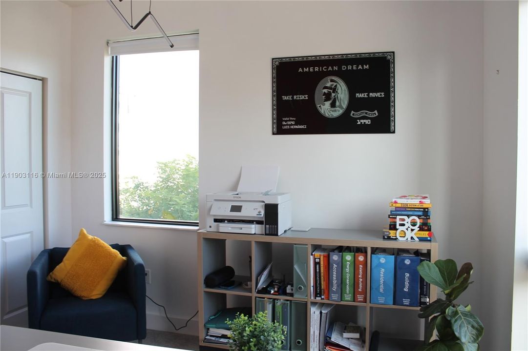 На продажу: $610,000 (3 спален, 2 ванн, 1506 Квадратных фут)