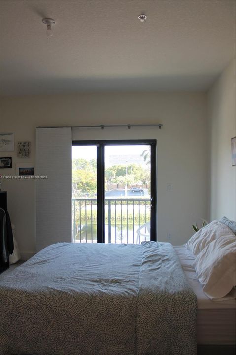 На продажу: $610,000 (3 спален, 2 ванн, 1506 Квадратных фут)