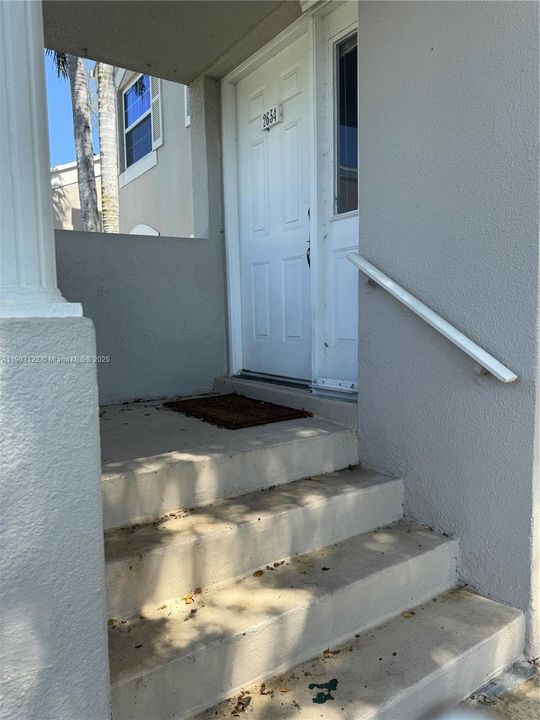 待售: $269,000 (2 贝兹, 2 浴室, 1160 平方英尺)