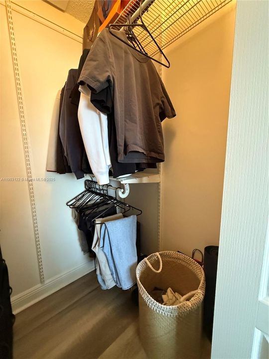 待售: $269,000 (2 贝兹, 2 浴室, 1160 平方英尺)