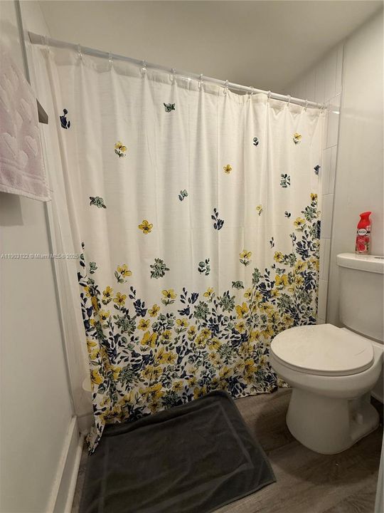 待售: $269,000 (2 贝兹, 2 浴室, 1160 平方英尺)