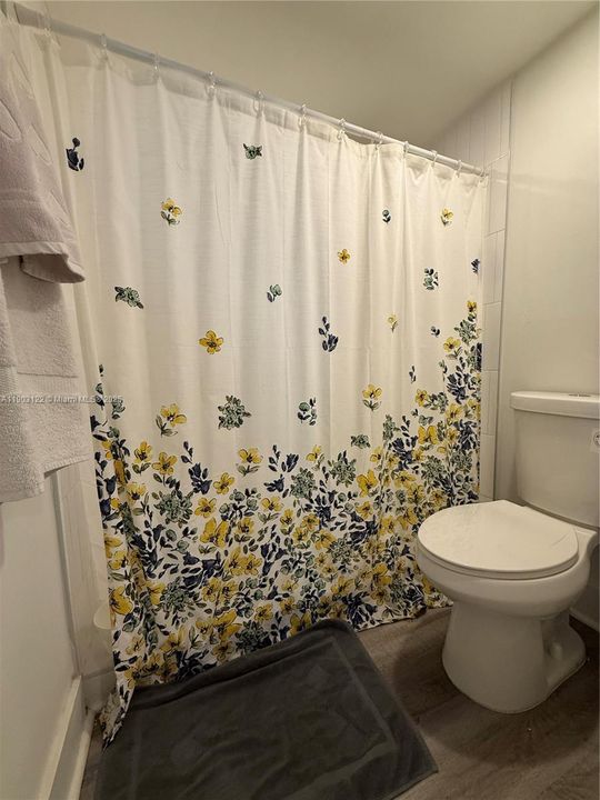 待售: $269,000 (2 贝兹, 2 浴室, 1160 平方英尺)