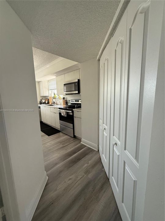 待售: $269,000 (2 贝兹, 2 浴室, 1160 平方英尺)