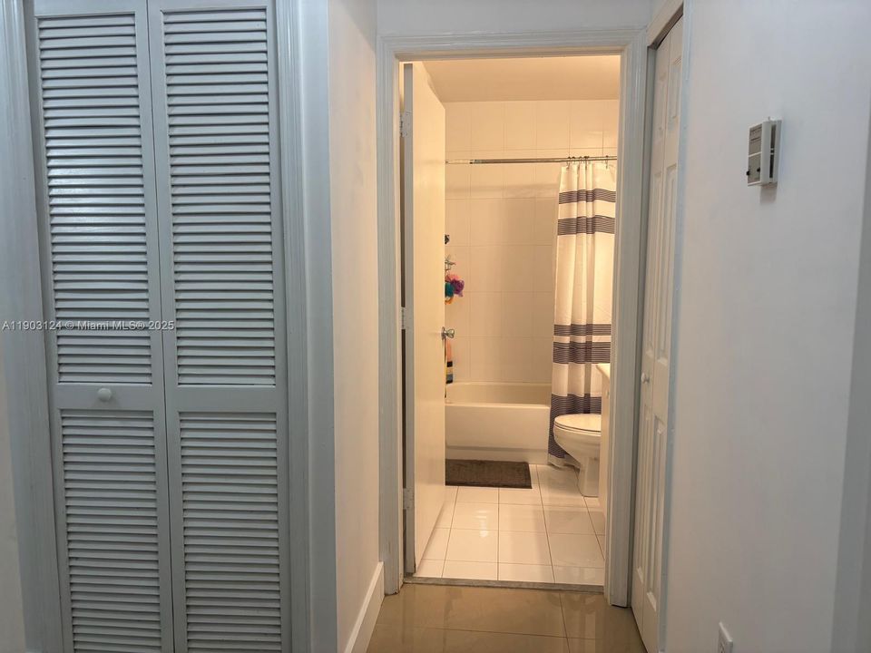 出租: $2,950 (3 贝兹, 2 浴室, 1260 平方英尺)