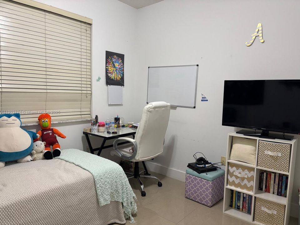 出租: $2,950 (3 贝兹, 2 浴室, 1260 平方英尺)