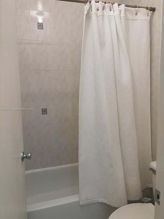 出租: $2,950 (3 贝兹, 2 浴室, 1260 平方英尺)