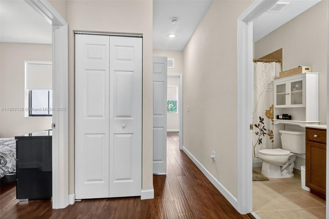 Activo con contrato: $620,000 (3 camas, 2 baños, 1704 Pies cuadrados)