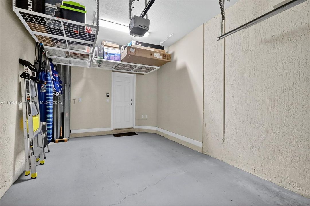 Activo con contrato: $620,000 (3 camas, 2 baños, 1704 Pies cuadrados)