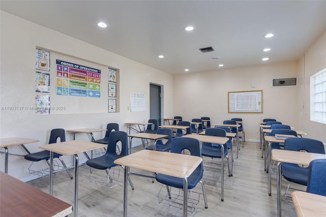 En Venta: $849,770 (0 camas, 0 baños, 0 Pies cuadrados)