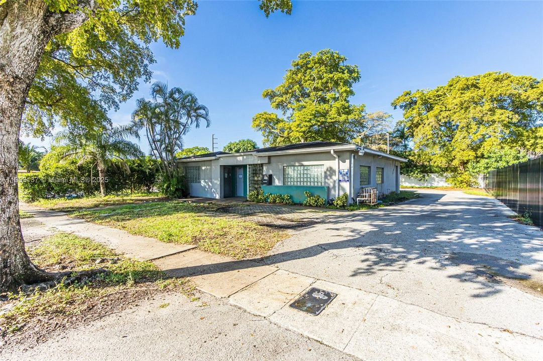 En Venta: $849,770 (0 camas, 0 baños, 0 Pies cuadrados)