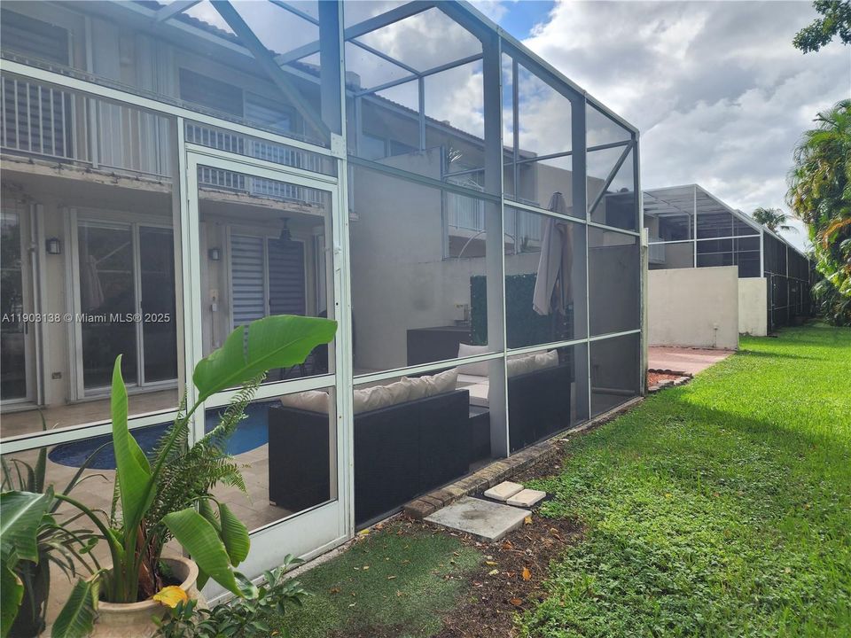 В аренду: $4,500 (4 спален, 3 ванн, 1898 Квадратных фут)