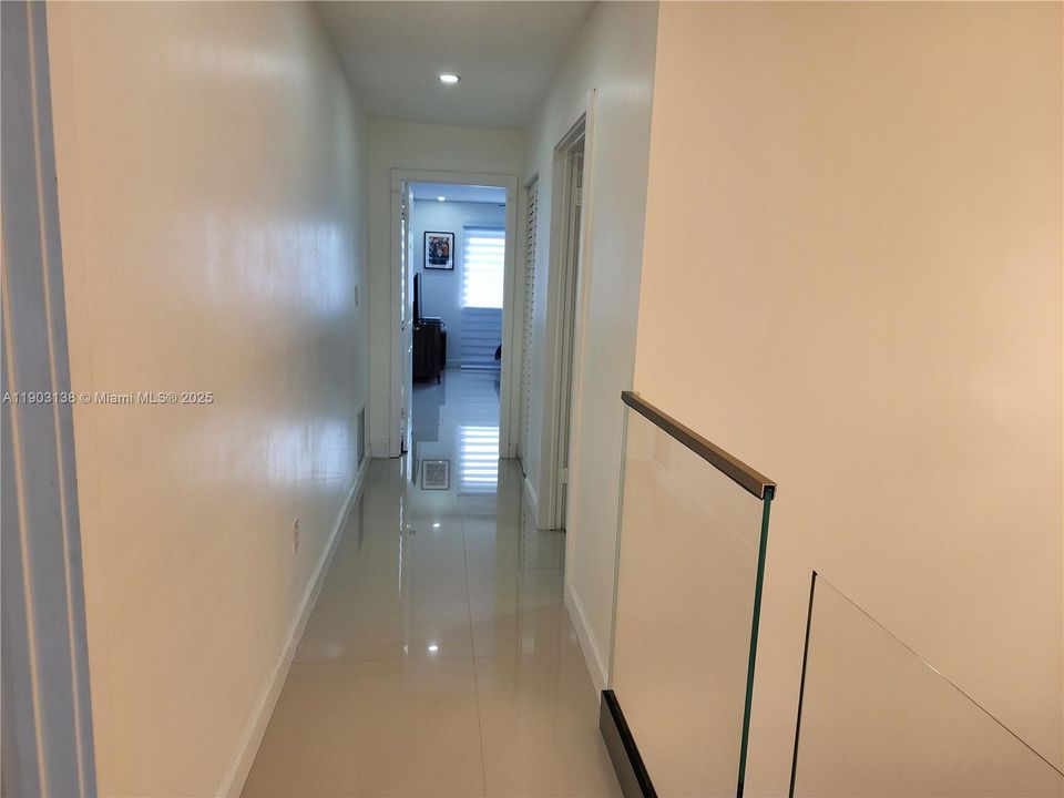 В аренду: $4,500 (4 спален, 3 ванн, 1898 Квадратных фут)