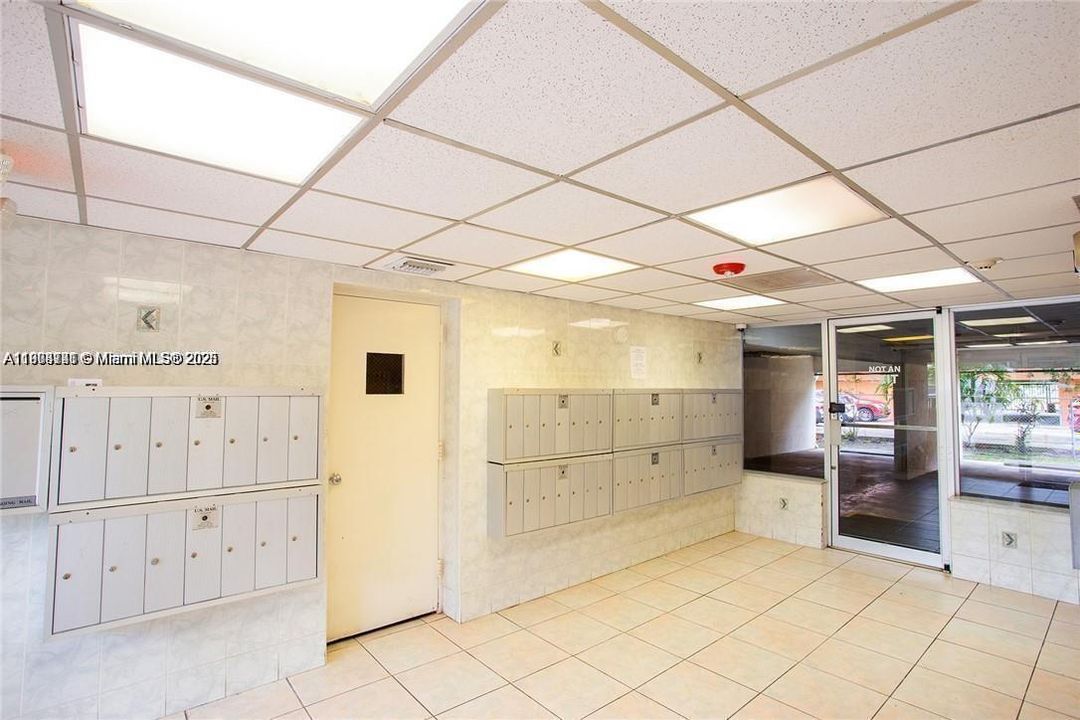 Recientemente alquilado: $1,550 (1 camas, 1 baños, 696 Pies cuadrados)