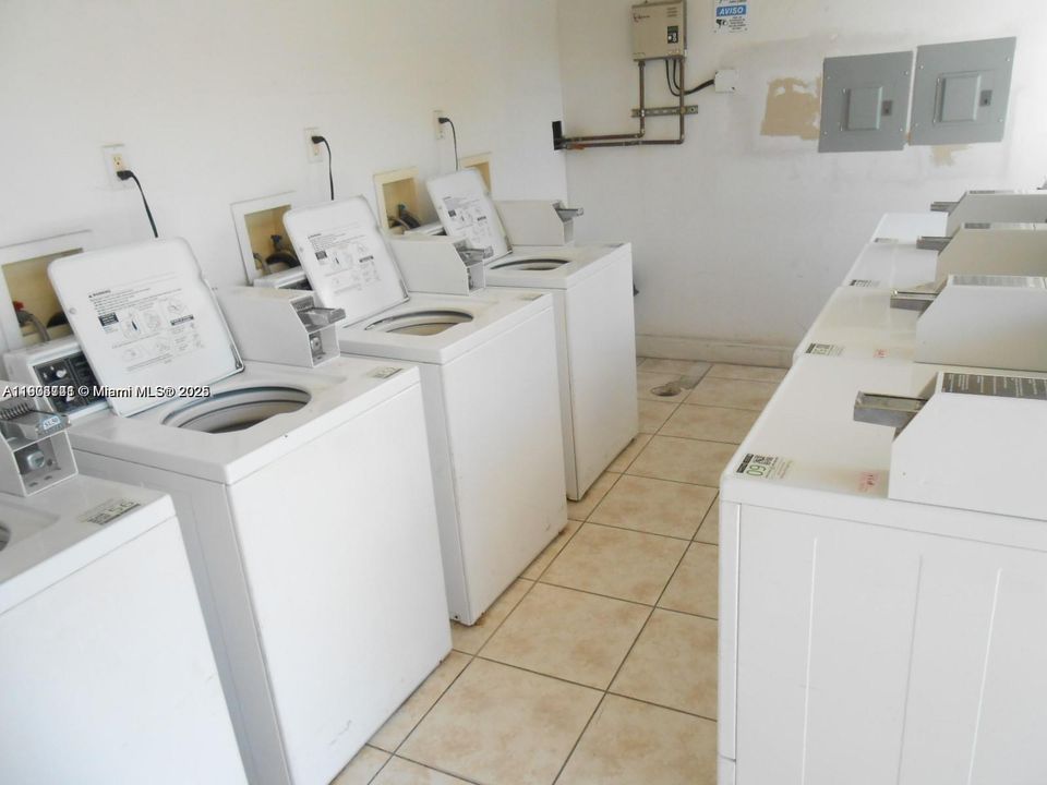 Recientemente alquilado: $1,550 (1 camas, 1 baños, 696 Pies cuadrados)